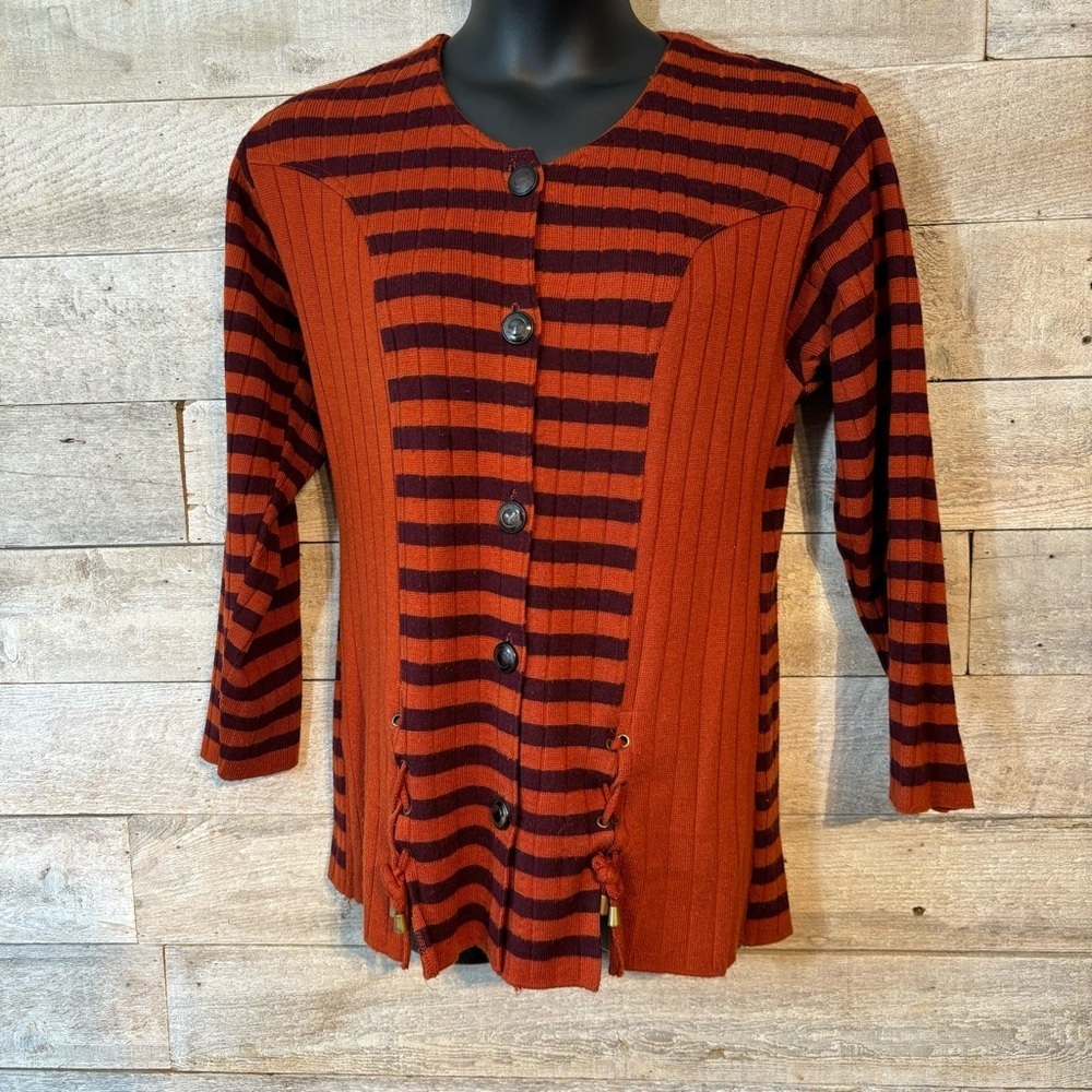Vintage Bogoforte women’s orange button up striped ribbed sweater in size large